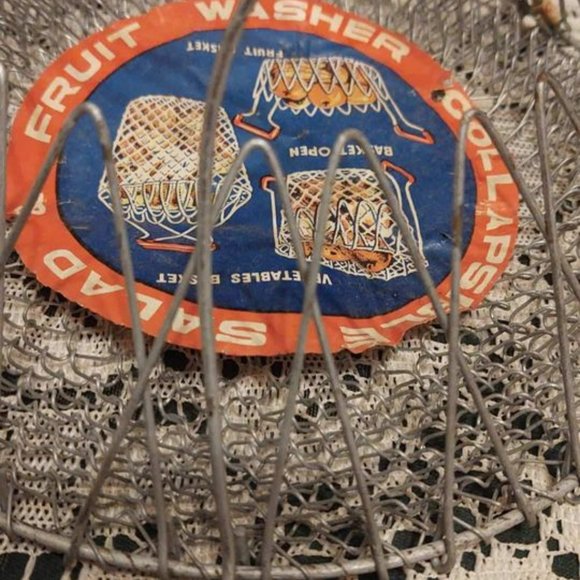 COPY - Vintage Collapsible Salad And Fruit Washer Basket - Picture 6 of 6